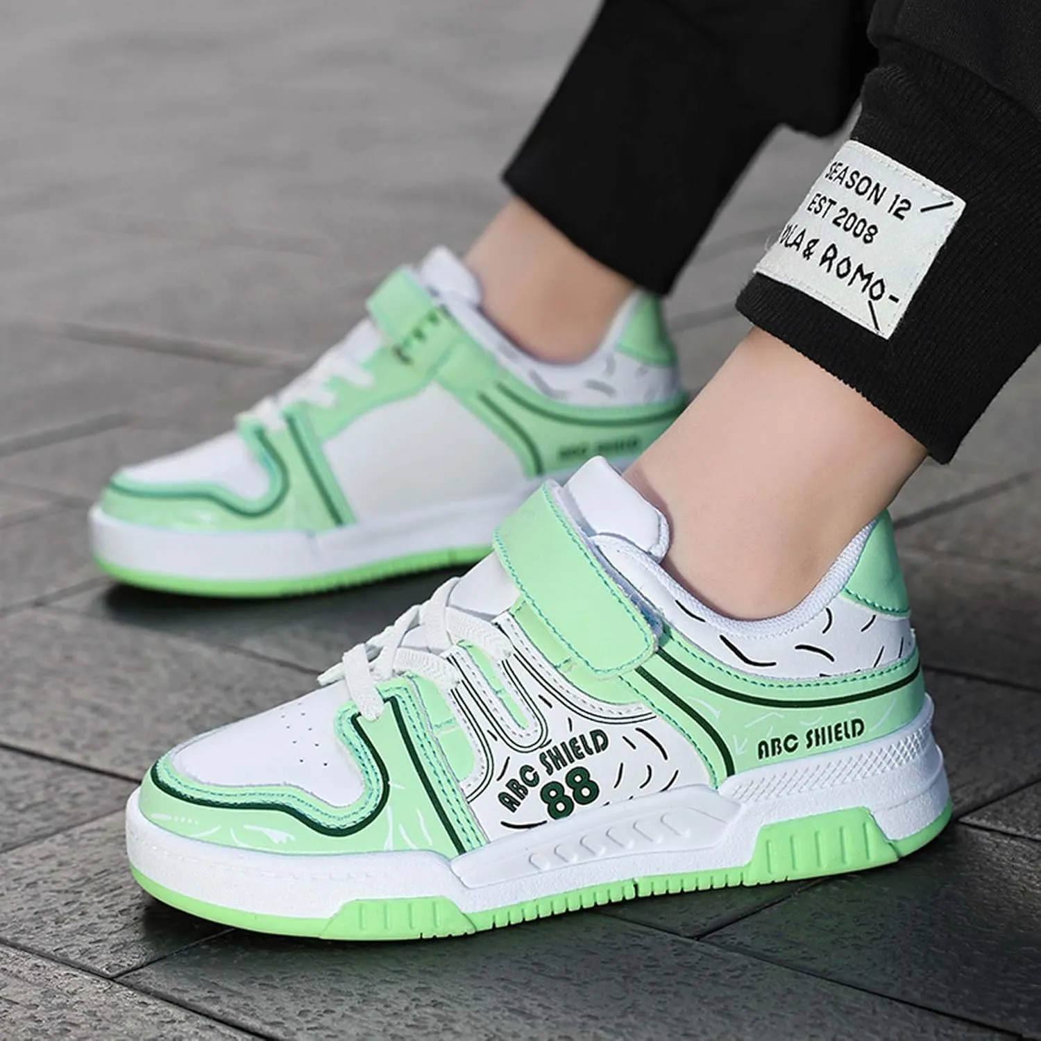 Children's Skateboarding Sneakers Boys Girls Fashion Sneakers Children's Casual Skateboarding Walking Shoes Street Personalized Skateboarding Shoes