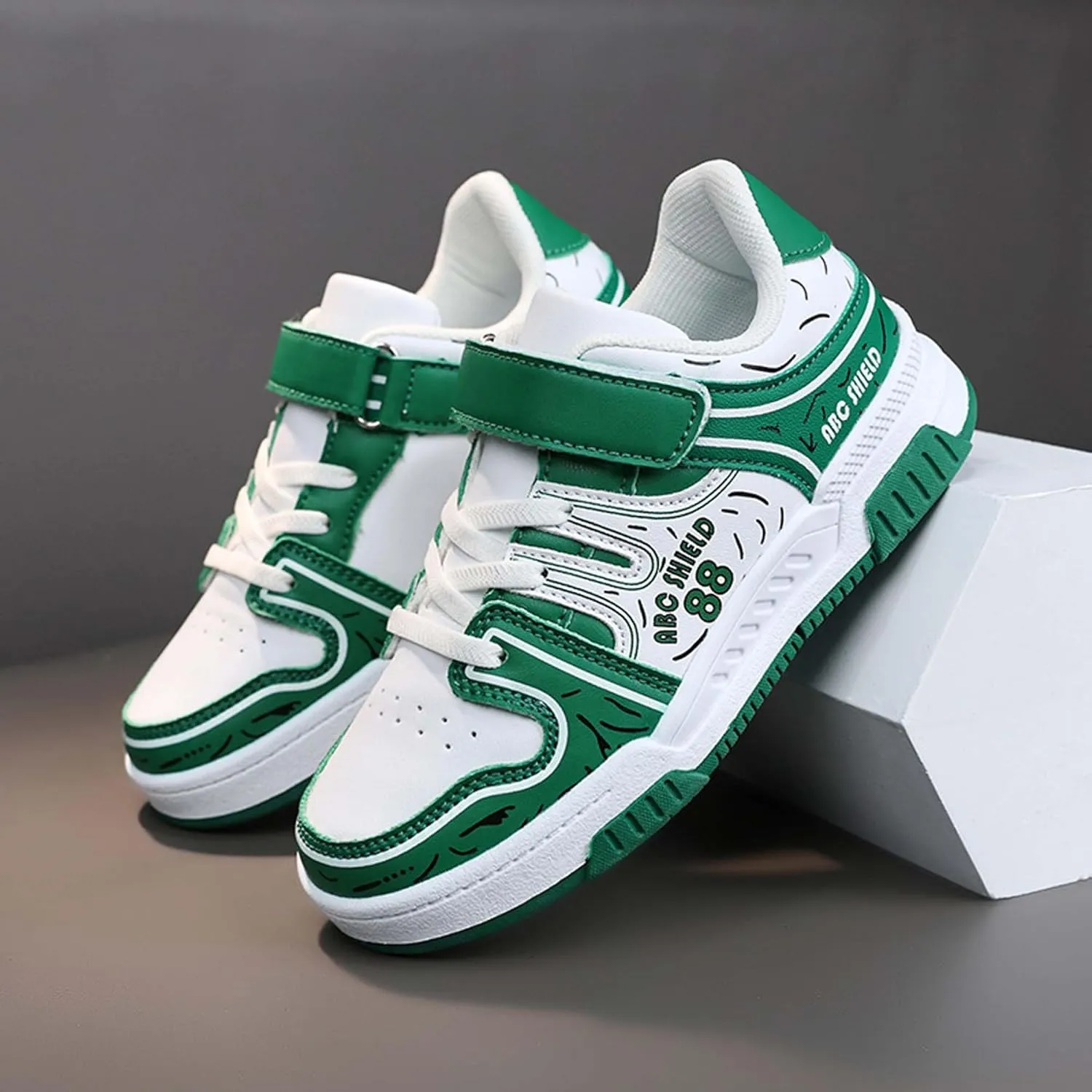 Children's Skateboarding Sneakers Boys Girls Fashion Sneakers Children's Casual Skateboarding Walking Shoes Street Personalized Skateboarding Shoes