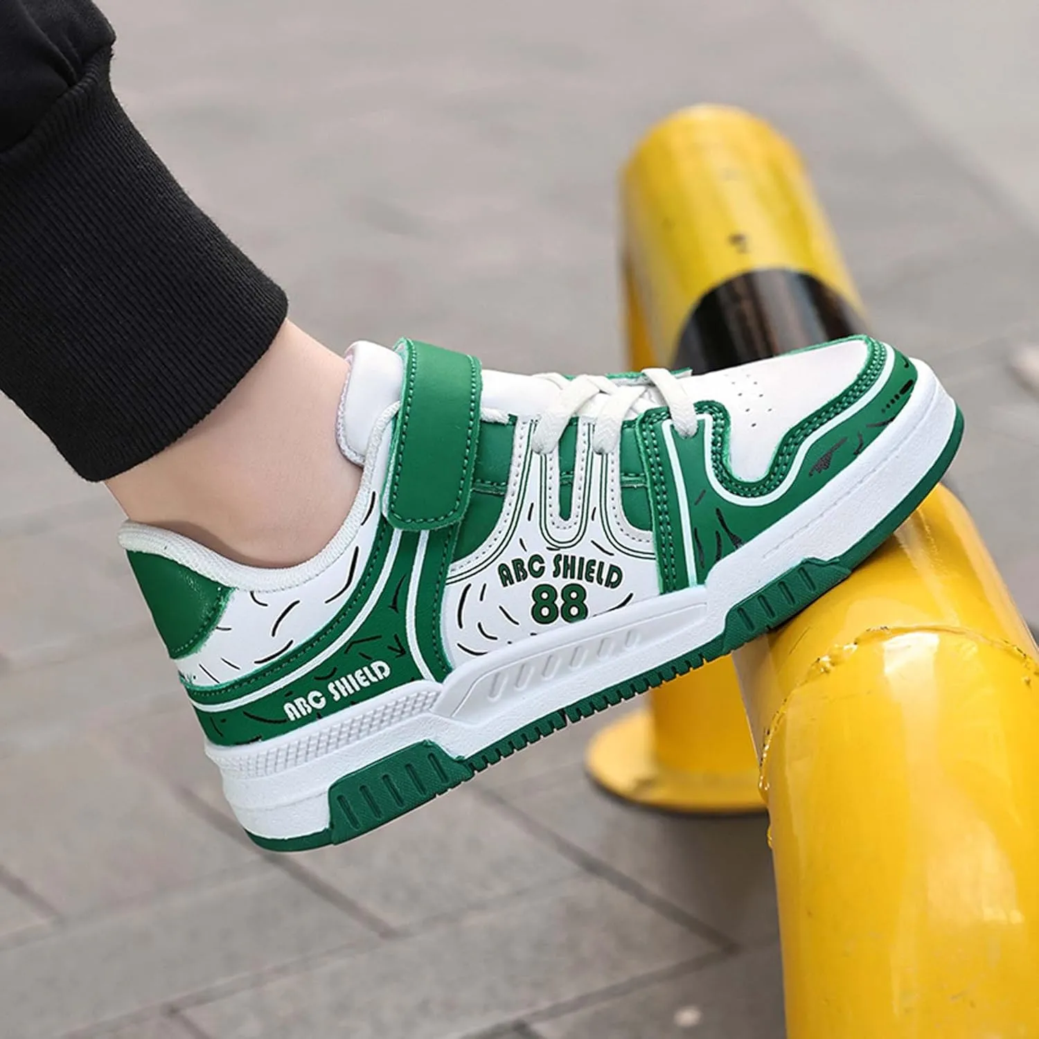 Children's Skateboarding Sneakers Boys Girls Fashion Sneakers Children's Casual Skateboarding Walking Shoes Street Personalized Skateboarding Shoes