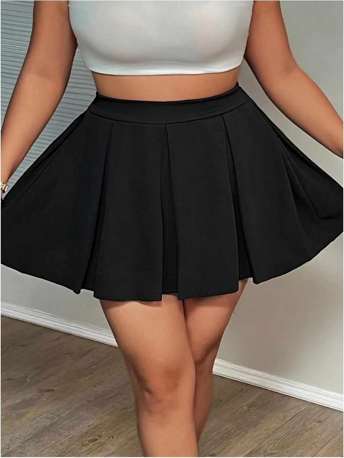 SHENHE Women's Pluse Size Pleated Swing Skirt Mini High Waisted Flowy Going Out Skater Shorts Skort