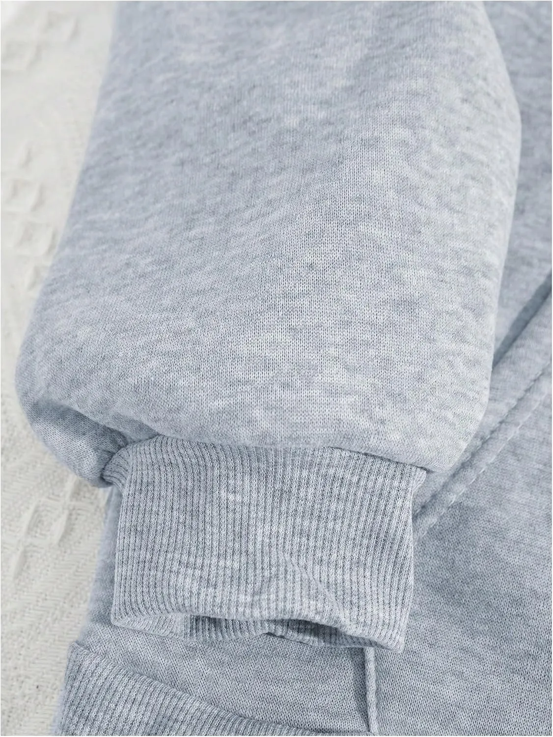 SweatyRocks Women's Letter Graphic Oversized Sweatshirt Long Sleeve Pullover Hoodies with Pocket
